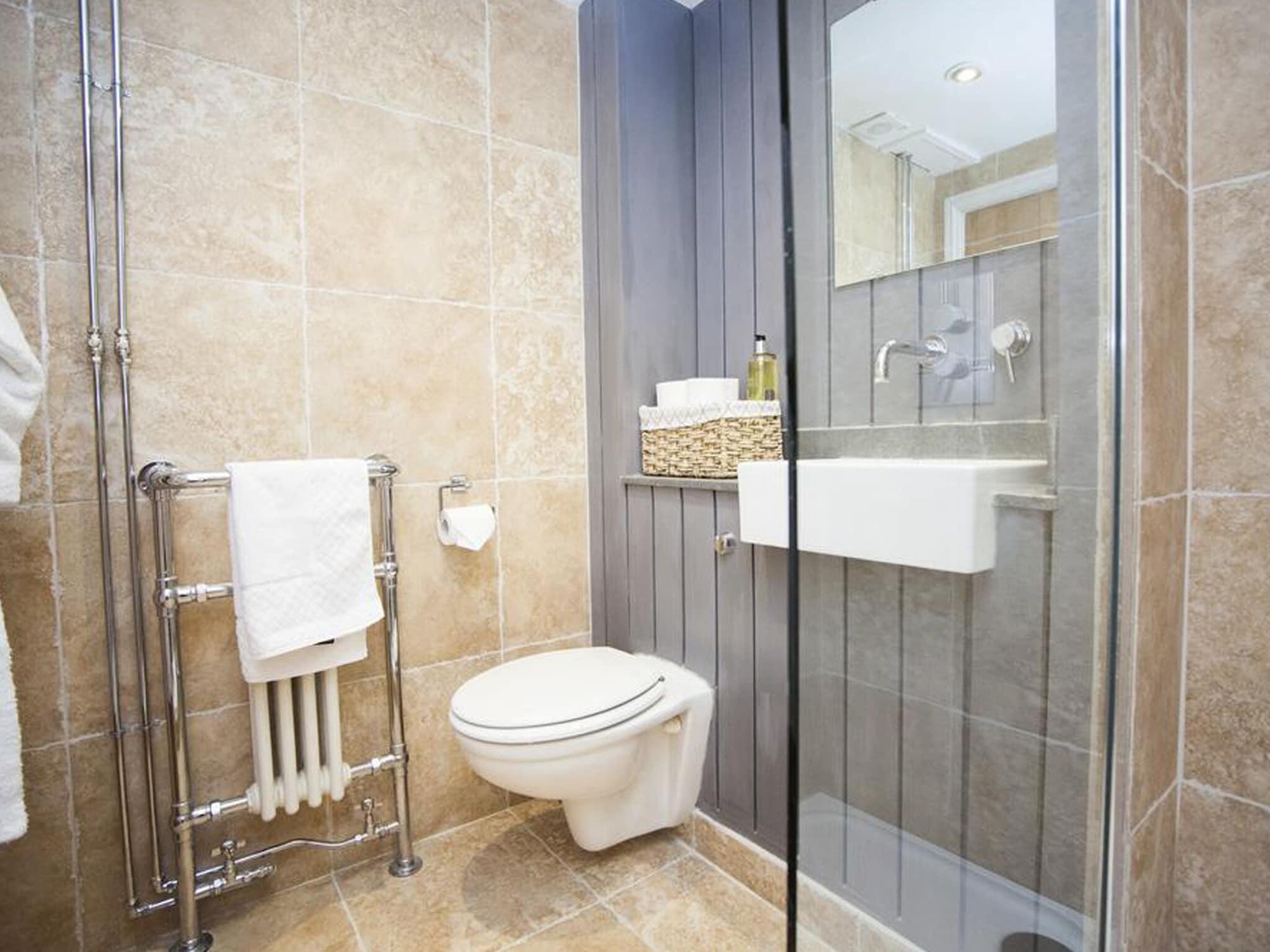 The Ragged Cot Hotel Minchinhampton Ngoại thất bức ảnh