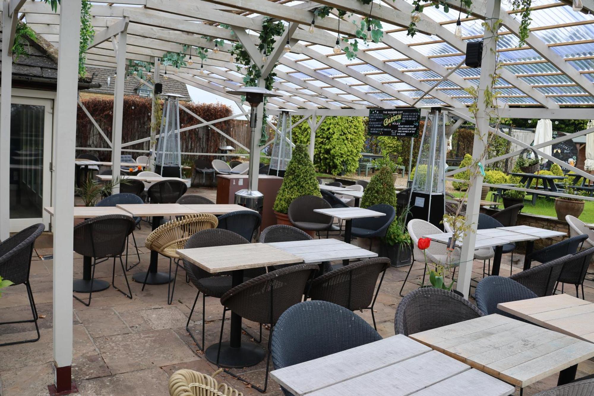 The Ragged Cot Hotel Minchinhampton Ngoại thất bức ảnh