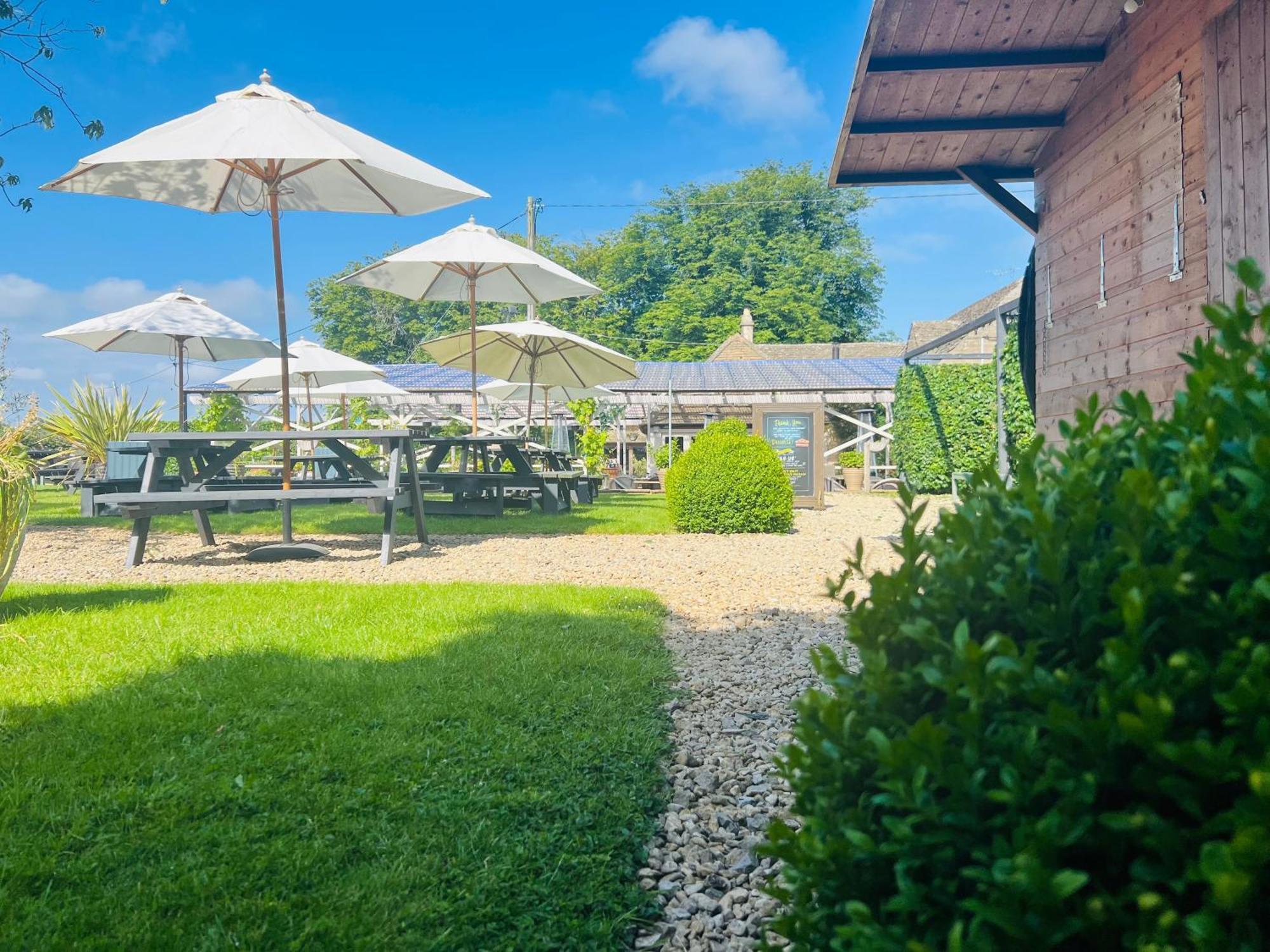 The Ragged Cot Hotel Minchinhampton Ngoại thất bức ảnh