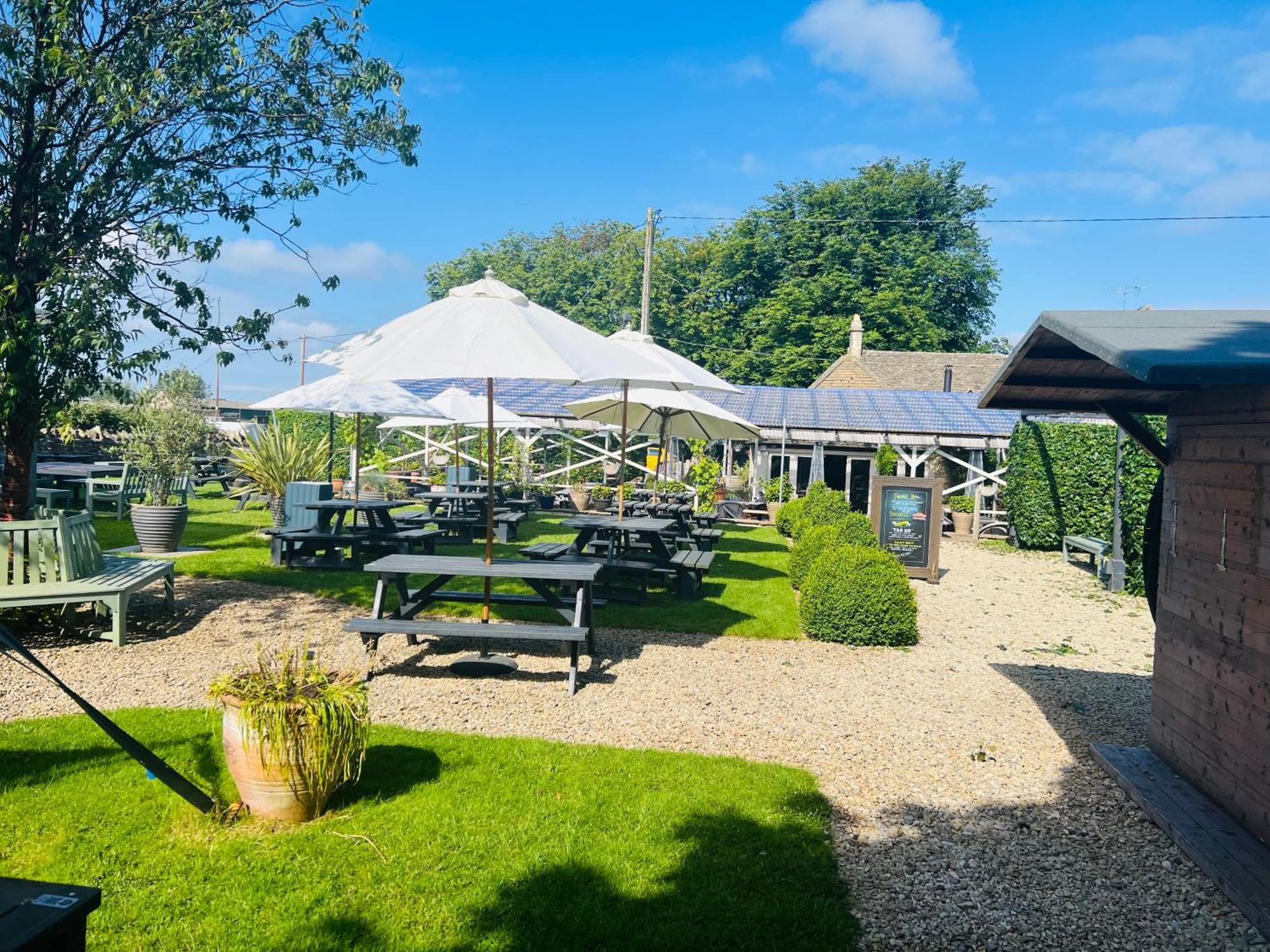 The Ragged Cot Hotel Minchinhampton Ngoại thất bức ảnh