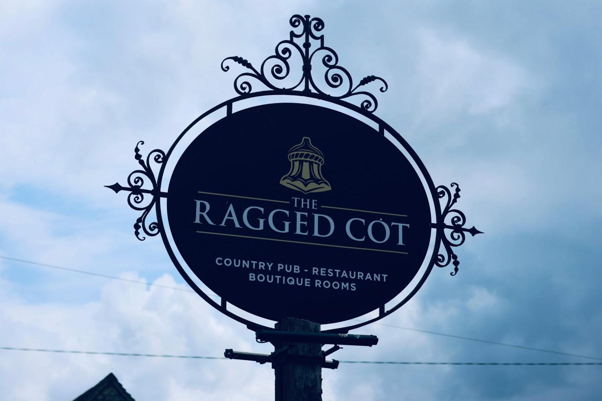 The Ragged Cot Hotel Minchinhampton Ngoại thất bức ảnh