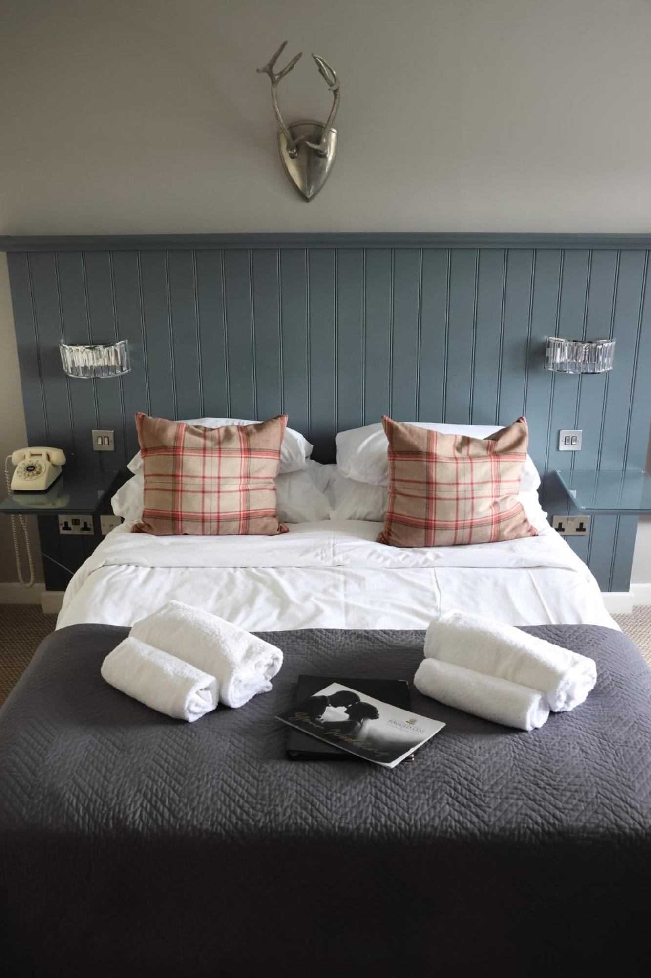 The Ragged Cot Hotel Minchinhampton Ngoại thất bức ảnh